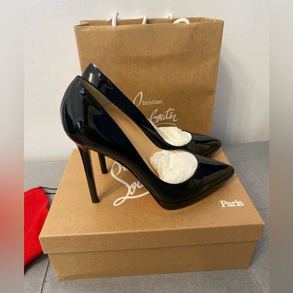 Christian Louboutin Pigalle Plato 120 Patent
Calf Black size 40
